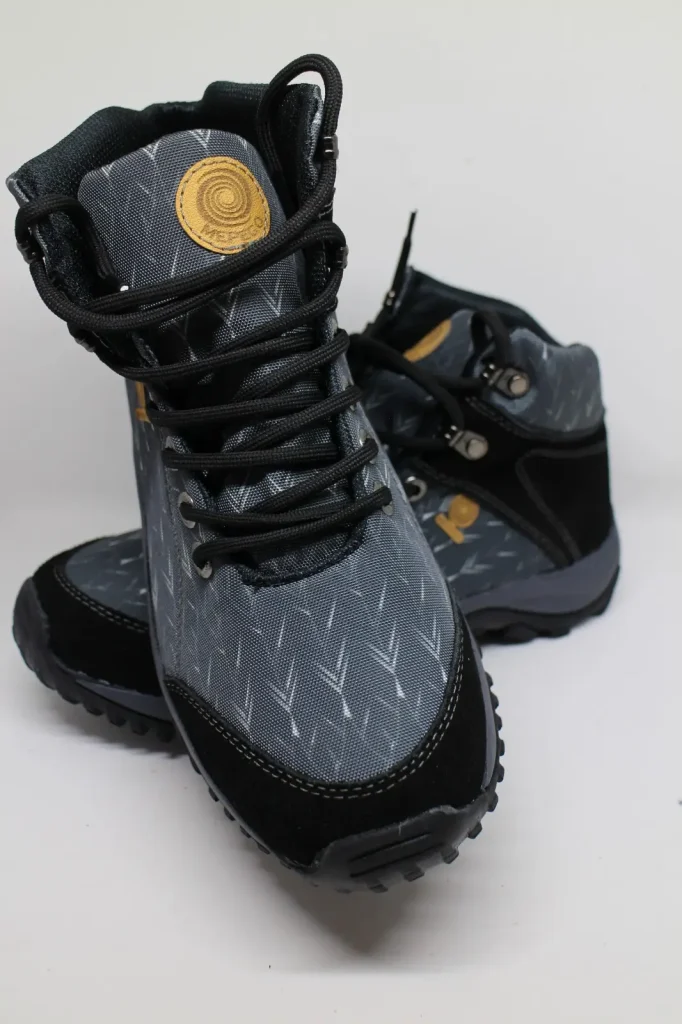 Botas Colibri Gris